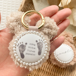 【生まれた時の記録を持ち歩ける♡】わが子の手足形入り♡ メモリアルキーホルダー プレママ 育児 ママ 新生児 プレゼント ベビー キーホルダー おなまえ 目印 母子手帳 