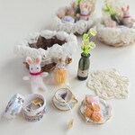 ミニチュア 詰め合わせ ギフトセット
  ( ティーカップ ティーバッグ デコパージュの小箱 お皿 羊毛フェルトうさぎ お花 花瓶 カップケーキ クッキー ドイリー バスケット )