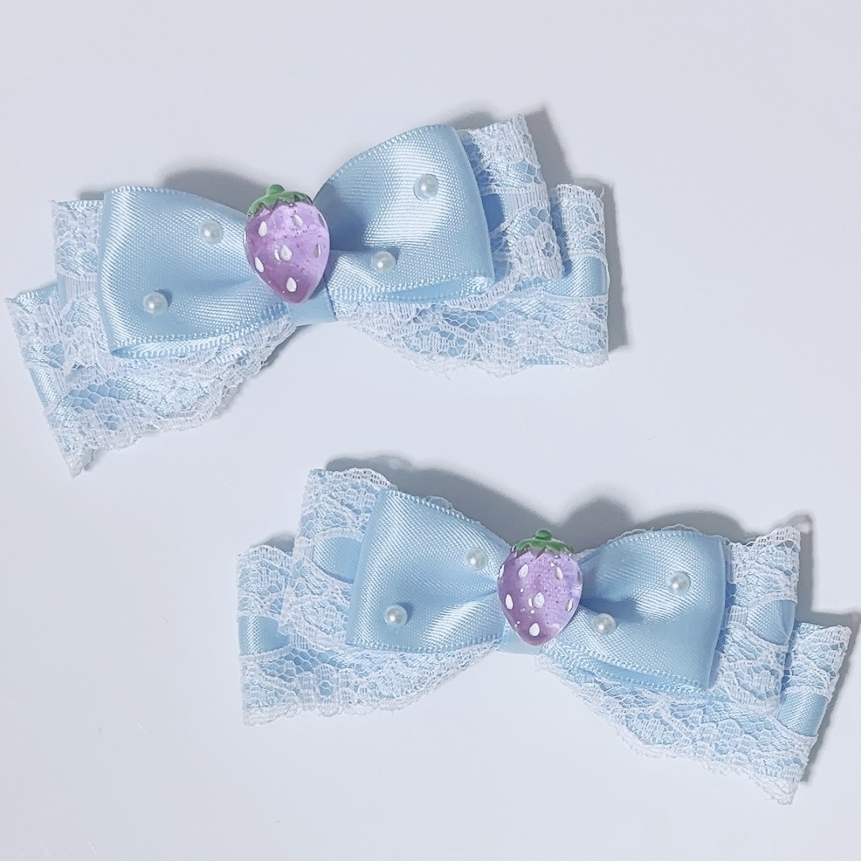 リボン ヘアクリップ いちご 赤 白 地雷 量産型 病みかわいい