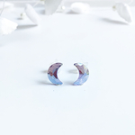 クレッセントムーンのピアス🌙すみれ／バイオレット／サージカルステンレスピアス