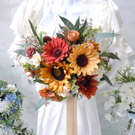 特価◆クラシカルカラー＊ひまわり＆ユーカリのクラッチブーケ＊ブーケ◆ブラウンカラー サンフラワー ウエディングブーケ 前撮り アースカラー アートフラワー 造花 ブーケ 
