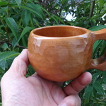 　赤樫の一木彫りコーヒーカップ　