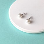 一粒パールピアス　8mm　イミテーション　真珠　韓国　シンプル　人気　p3 .
