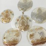 耳元で輝く✨カピスのアジアンテイストピアス