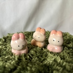 小さなしろうさちゃんの置物