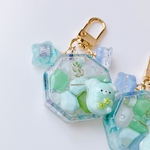 【琥珀糖𝙵𝚕𝚘𝚠𝚎𝚛 × 𝙵𝚕𝚘𝚠𝚎𝚛ハムちゃん×ハーブシャワーグリーン】ハンドメイド　レジン　シャカシャカキーホルダー　シェイカー　星型チャーム
