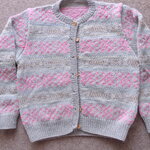 薄灰色のフェアアイルカーディガン