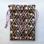 ブラック　透け感涼しいインド刺繍生地巾着　チュール生地　小物入れ　巾着ポーチ　