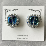 オーロラブルーとシルバーの小粒イヤリング（ピアス）ビーズ刺繍