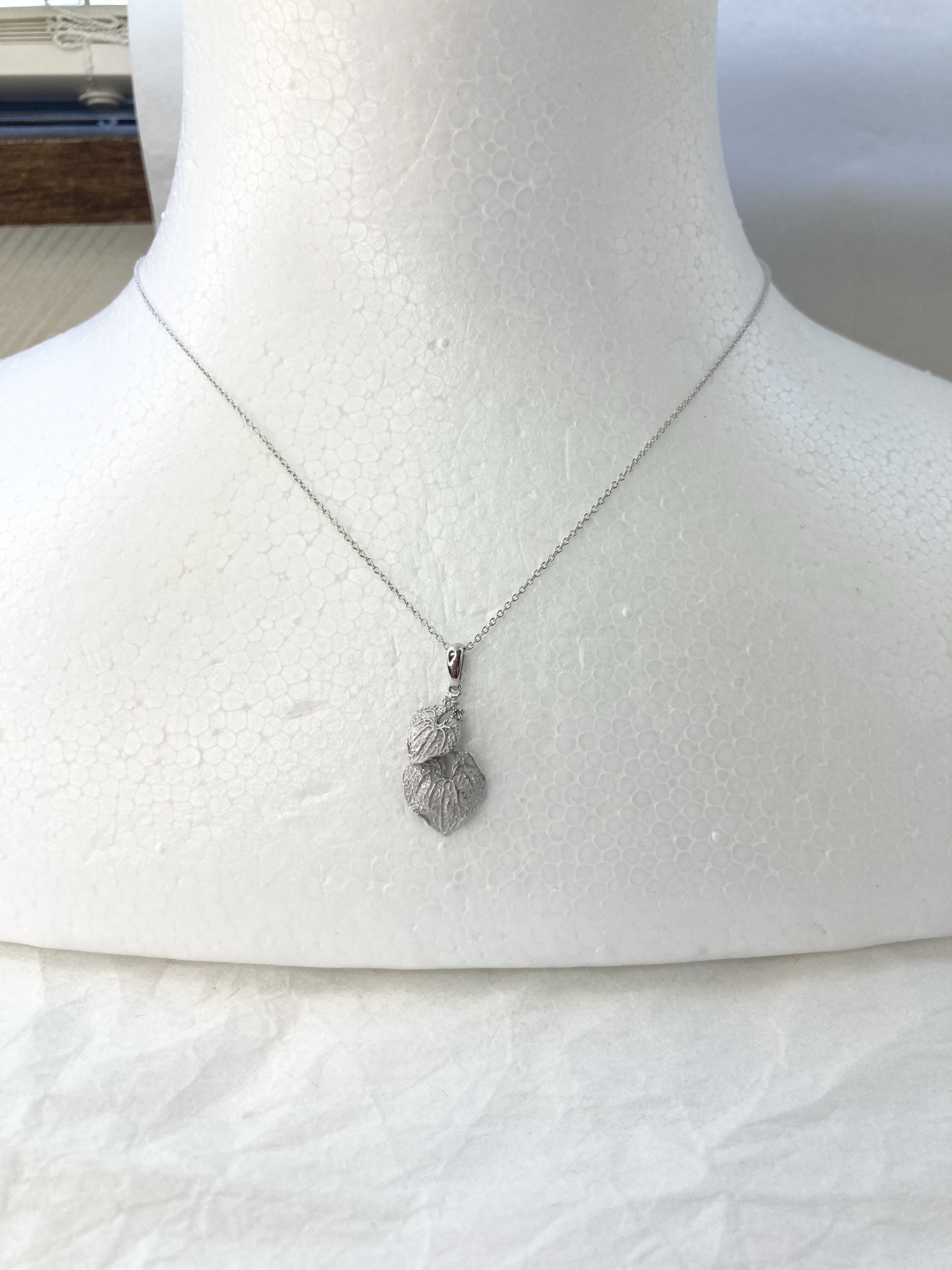 SILVER JUZO ペンダント 蝶 SILVER 925 白蝶貝ペンダントトップ付きネックレス 25965 | UNOAERRE