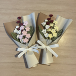 すずらんと小花の小さめ編み物ブーケ　毛糸の花束