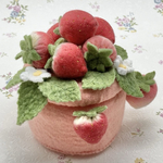 🍓フェルトミニフラワーケーキ小物入れＣ-54