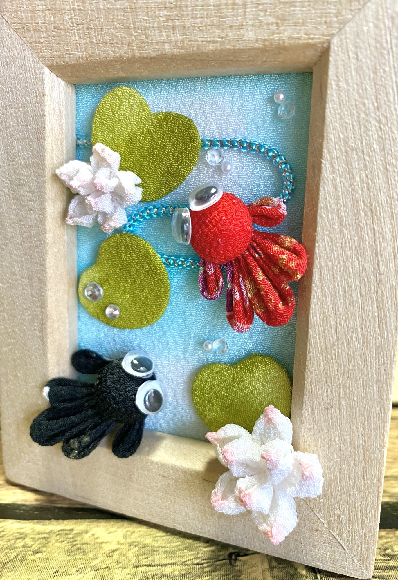 金魚のフレーム b つまみ細工 ちりめん細工 - 癒し工房Sakura | minne