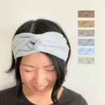 【痛くないヘアバンド】サイズ調整可　クロス　バンダナ　ターバン　ママ　シンプル　無地　くすみカラー　パステル　ダブルガーゼ　綿　コットン　プレゼント　ギフト　出産祝い　誕生日　おそろい　リンクコーデ