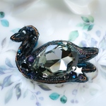 新作✨ブラックスワンちゃん🦢ブローチ【即納作品】