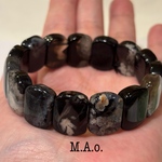 在庫処分！夜桜瑪瑙・黒桜瑪瑙バングル♡とてもかわいいかっこいいバングルです☆一年を通してお使いいただけるお色味です☆模様キレイ💫サービス品💫仕入れ以下の金額です♡