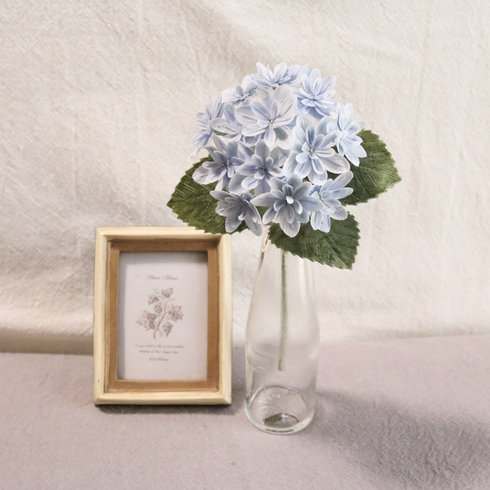 ⭐︎ペンペン⭐︎ アンティーク布花　ブーケ 布花 小さな草花ブーケ . レンゲ草 作りました。 小さなパーツを