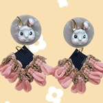 うさぎ　不思議の国のアリス　カボション　ハンドメイド　ピアス　イヤリング