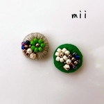 ビーズ刺繍ピアス／イヤリング　