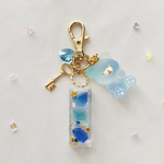 KOHAKUTO BEAR♡星空ベア💫　シャカシャカ　キーホルダー　レジン　アニマル　スイーツ　プレゼント　ミニチュア　フェイクスイーツ　ゆめかわ　琥珀糖　星　鍵　夜空　星空　スター