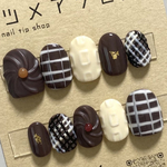 チョコつめあわせ×ホワイトチョコ［ネイルチップ］バレンタイン　チョコレート　お菓子