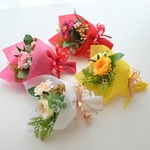 造花のミニ花束【1個からOK】 ミニブーケ  造花の花束 花束 卒業式 結婚式 パーティー  プチギフト　No.1