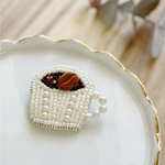 珈琲好きさんに贈る、コーヒーカップ刺繍ブローチ