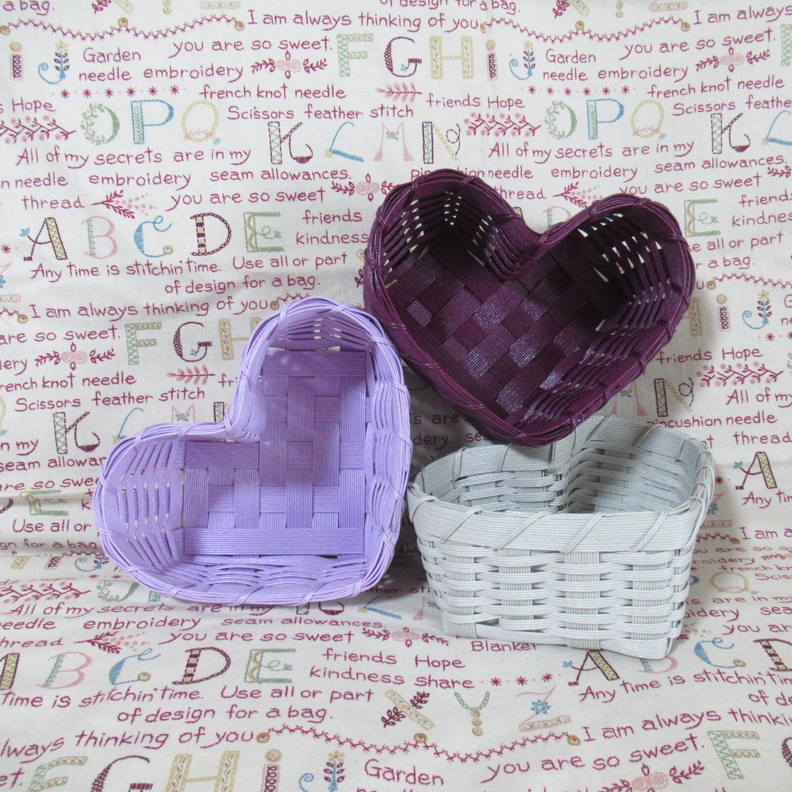 エコクラフト ちかこ様専用ピンク色の家型カゴ エコクラフト 2色編み