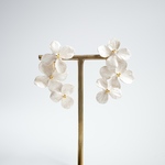 No.12本物の紫陽花を使ったピアス　イヤリング　ウェディングアクセサリー　フラワーアクセサリー
