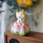 竜蓮の木彫りの置物である籾木のオリジナルデザイン小さな神様のアイデア手作り誕生日記念プレゼントデスクトップルーム