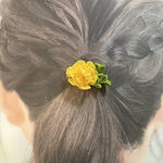 選べる！ちりめんつまみ細工のマリーゴールド✨【帯留め】【コサージュ】【ヘアゴム】【ポニーフック】【ヘアアクセサリー】