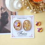《トラ猫🧡🐈》煌めくシェルとガラスのCat Pierce / Earring ◇ ロゴフレーム/ 14kgf有り