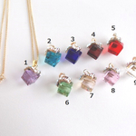 ♡×600✨選べる9ｶﾗｰ宝石箱*キューブネックレス