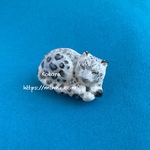 ユキヒョウ　帯留め　　　Snow leopard Obidome