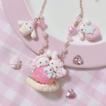 いちごケーキとしゅがうさネックレス🍓🍰ピンク
