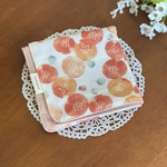 ＊6重ガーゼハンカチ＊ 23cm  まぁるい花 オレンジ