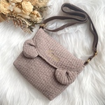 ♡送料無料♡ くまみみ　ポシェット　おむつポーチ　おむつバッグ　ヌビ　イブル　名前　名入れ　刺繍　入園入学　出産祝い　お散歩バッグ