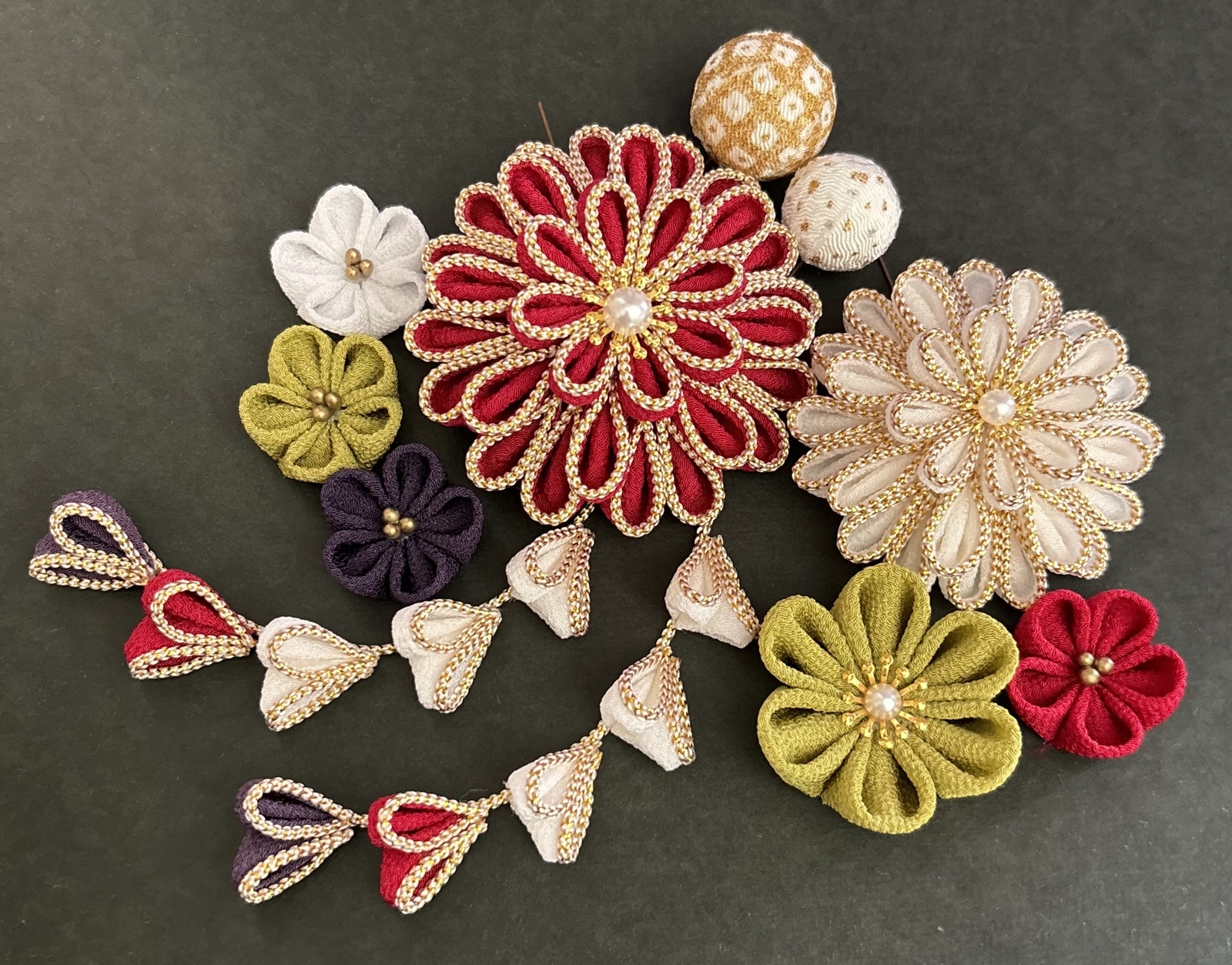 つまみ細工　椿×ちりめん玉 つまみ細工】椿-つばき- How to make kanzashi petals flower