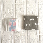 『小さめ』　おりものシート　パンティライナー　入れ　　安心！　マグネットホック付き　サニタリーポーチ　サニタリーケース　ナプキン入れ　ハンカチ　生理用品　吸水ナプキン　ナプキンポーチ　ミニハンカチ