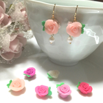 ★やわピンク★バラと揺れるパールのピアス 