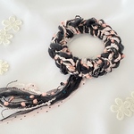 ファンシーヤーンシュシュ ❁ Charcoal & Coral 