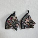 ショート丈アームカバー　いちご泥棒（ブラック）