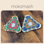 刺繍 ビーズ 三角ブローチ 