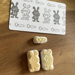 白黒うさぎとにんじんのはんこ