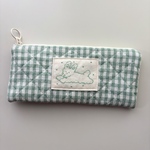 うさぎの刺繍　ペンケース