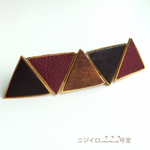 送料無料♪レザー三角バレッタ