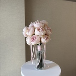 【ピンクリボンと薔薇で可愛らしく】ウェディングブーケ　アーティフィシャルフラワー造花
