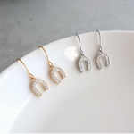 馬蹄　ピアス　ゴールド