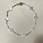 KUNIE様専用（おまとめ）マザーオブパール　アクセサリー　ブレスレット　ピアス 2点