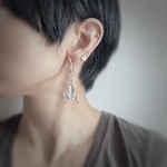 ゴシック系 バタフライ ピアス イヤリング 【Freedom】シルバーアクセサリー ゴシック メンズ バタフライ メンズギフト 贈り物 ユニセックス 蝶々 ちょうちよ【鏡面仕上げ／シルバー】